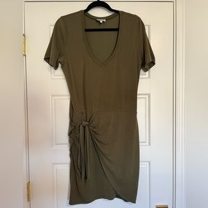 Heartloom Olive Jace Dress - Side Tie T-shirt Dress - Medium